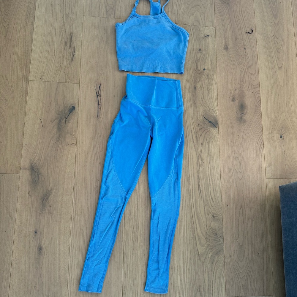 Blue Athletic Crop Top and Leggings Set